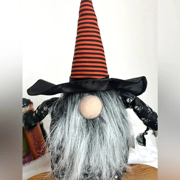 Halloween Gnome Shelf Sitter and Four Book Potion Spells Brews Skull Plaster - Picture 6 of 13